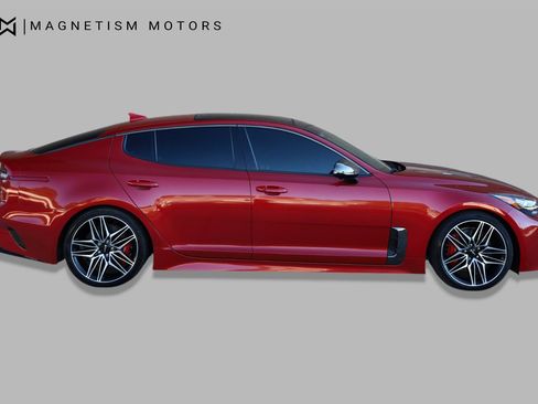 Used 2023 Kia Stinger GT2 RWD image 2