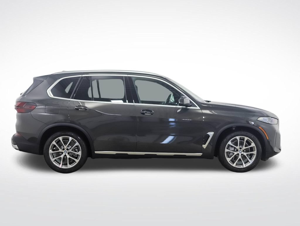 Used 2026 BMW X5 xDrive50e w/ Climate Comfort Package AWD/4WD image 6