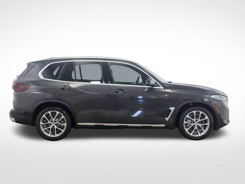 Used 2026 BMW X5 xDrive50e w/ Climate Comfort Package AWD/4WD image 6