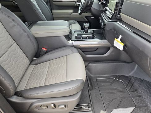 New 2026 Chevrolet Silverado 1500 ZR2 w/ Dark Appearance Package image 15