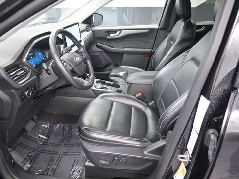 Used 2024 Ford Escape Platinum AWD/4WD image 30