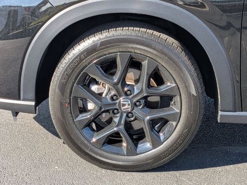 Used 2025 Honda HR-V Sport image 10