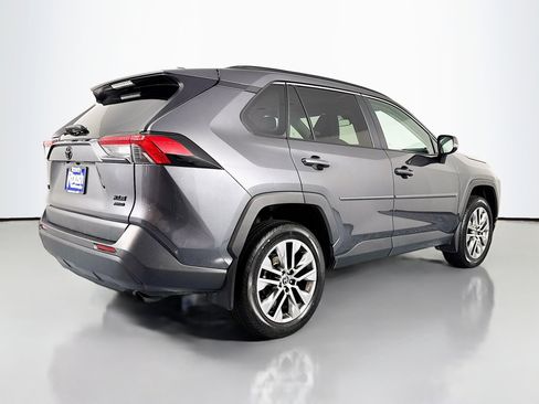 Used 2023 Toyota RAV4 XLE Premium AWD/4WD image 5