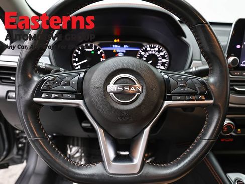 Used 2023 Nissan Altima 2.5 SR AWD/4WD image 10