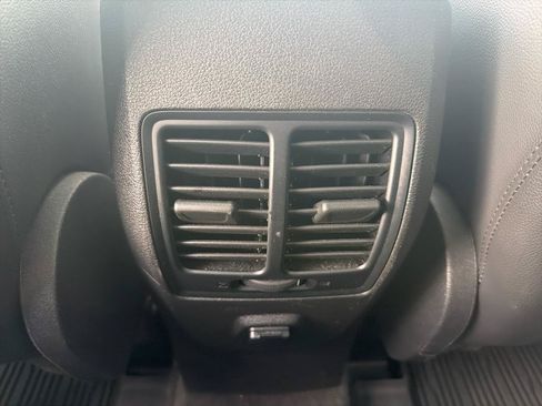Used 2018 Ford Escape SEL w/ Ford Safe & Smart Package AWD/4WD image 22