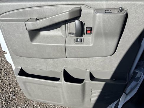 New 2025 GMC Savana 2500 Extended w/ Driver Convenience Package RWD image 21