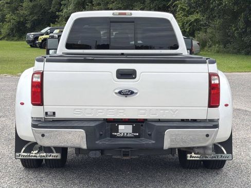Used 2016 Ford F350 Lariat w/ Lariat Interior Package RWD image 6