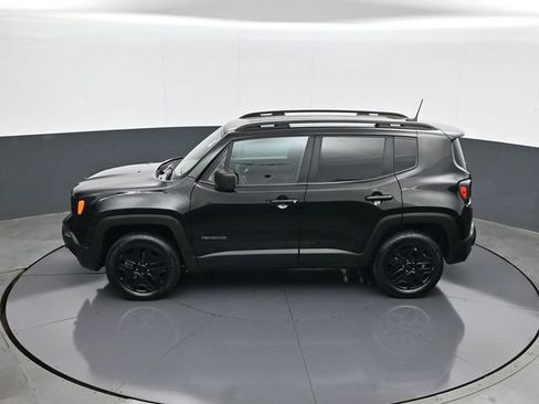 Used 2020 Jeep Renegade Sport image 21