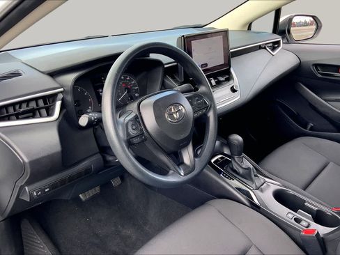 Used 2024 Toyota Corolla LE FWD image 17