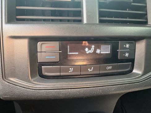 Used 2022 Volkswagen Atlas SE FWD image 24