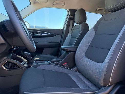 Used 2025 Chevrolet TrailBlazer LT image 24