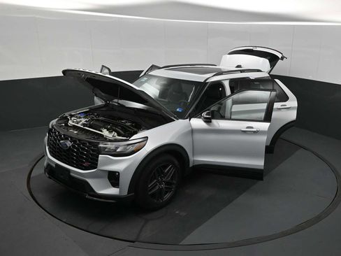 New 2026 Ford Explorer ST w/ Sun And Sound Package AWD/4WD image 36