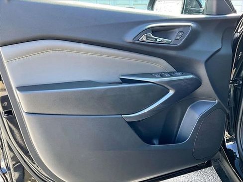 New 2026 Chevrolet Trax ACTIV w/ Sunroof Package FWD image 25