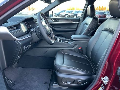 New 2025 Jeep Grand Cherokee L Limited w/ Trailer Tow Package image 14