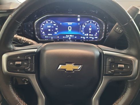 Used 2022 Chevrolet Silverado 1500 LT w/ Protection Package AWD/4WD image 12