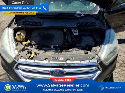 Used 2017 Ford Escape SE w/ Equipment Group 201A AWD/4WD image 15