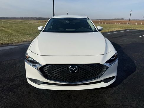 Used 2019 MAZDA MAZDA3 Sedan image 2
