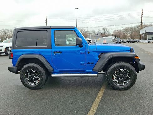 Certified 2021 Jeep Wrangler Sport AWD/4WD image 7