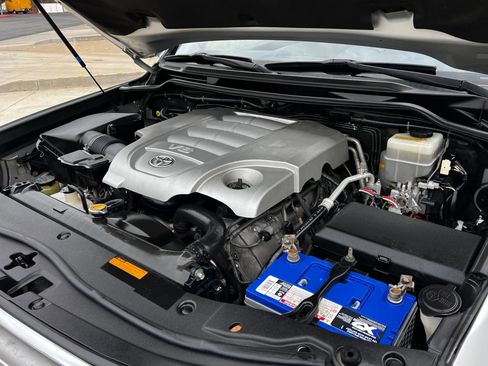 Used 2008 Toyota Land Cruiser image 10