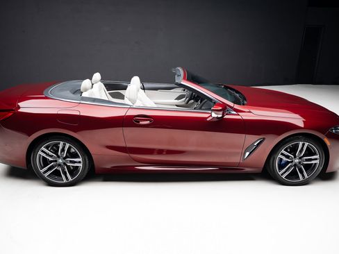 Used 2023 BMW 840i Convertible w/ Comfort Seating Package RWD image 36