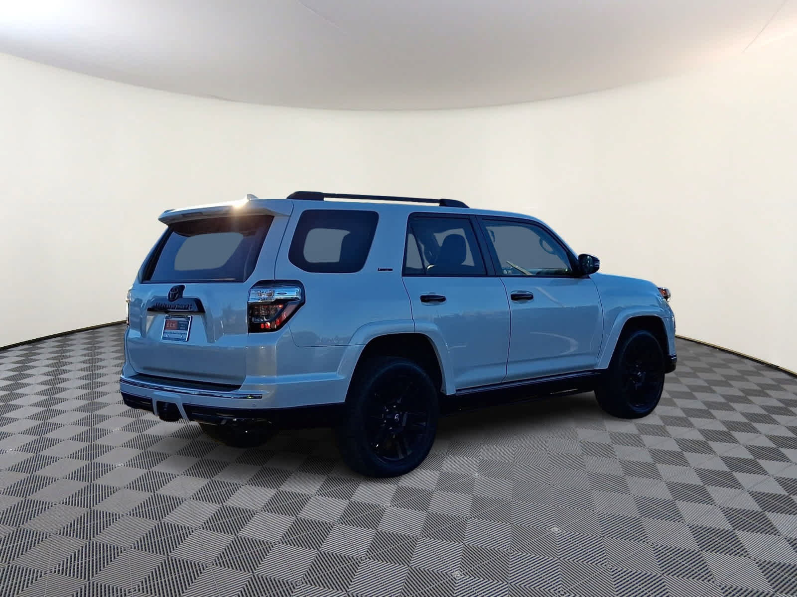 Used 2019 Toyota 4Runner Limited AWD/4WD image 5