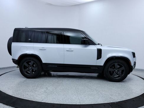 Used 2023 Land Rover Defender 110 V8 image 6