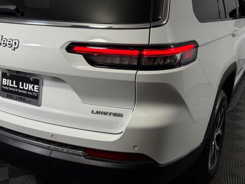 Certified 2025 Jeep Grand Cherokee L Limited w/ Luxury Tech Group II RWD image 11
