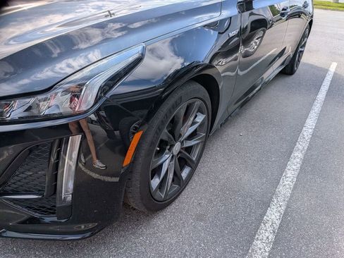 Used 2022 Cadillac CT5 V w/ Premium Package RWD image 3