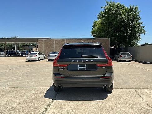 Used 2020 Volvo XC60 T6 Momentum AWD/4WD image 6