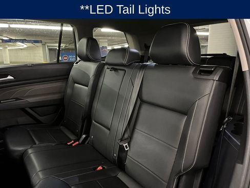 Certified 2023 Volkswagen Atlas SE w/ Black Wheel Package image 19
