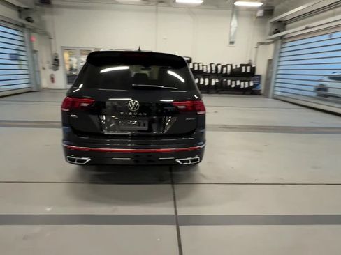 Certified 2024 Volkswagen Tiguan SEL R-Line AWD/4WD image 10