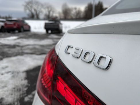 Used 2022 Mercedes-Benz C 300 4MATIC Sedan w/ Pinnacle Trim Package image 29