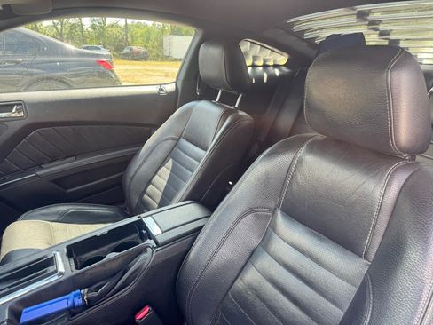 Used 2012 Ford Mustang Premium image 6