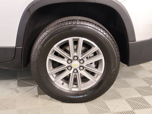 Used 2022 Chevrolet Traverse LT AWD/4WD image 19