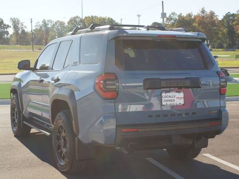 Used 2025 Toyota 4Runner TRD Off-Road Premium image 16