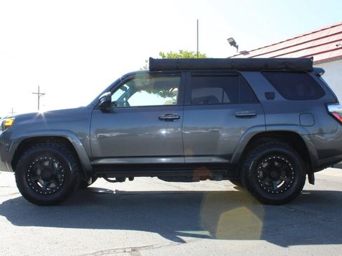 Used 2019 Toyota 4Runner SR5 w/ Wilderness Package RWD image 44