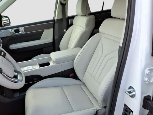 Used 2026 Hyundai Santa Fe SEL image 10