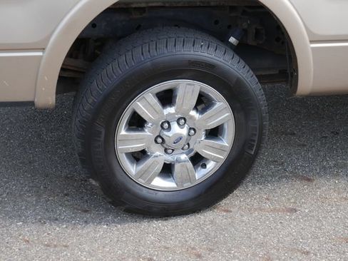 Used 2011 Ford F150 Lariat w/ Lariat Chrome Pkg AWD/4WD image 12