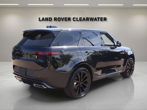 New 2026 Land Rover Range Rover Sport SE image 5