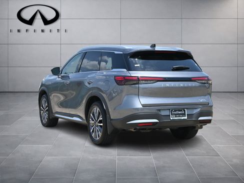 Used 2026 INFINITI QX60 Luxe w/ Cargo Package FWD image 5