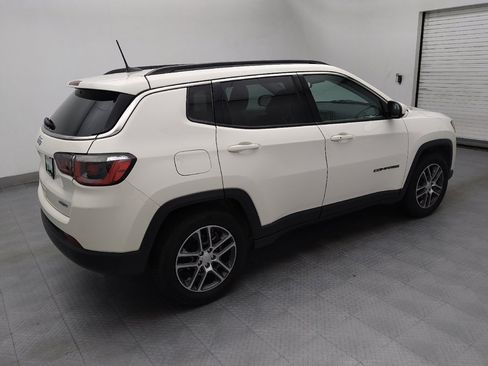 Used 2019 Jeep Compass Latitude image 10