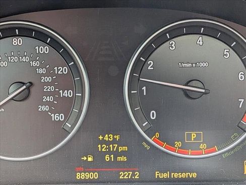 Used 2011 BMW 550i Sedan image 8