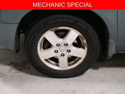 Used 2007 Dodge Caravan SXT w/ Popular Equipment Group I image 16