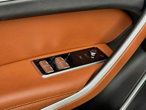 Certified 2025 Jaguar F-PACE R-Dynamic S AWD/4WD image 13