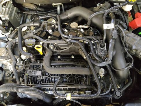 Used 2020 Ford Fusion SE image 30