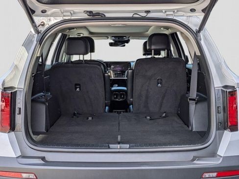 Certified 2023 Kia Sorento X-Line EX AWD/4WD image 8