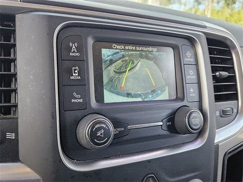 Used 2019 RAM 1500 Classic SLT image 20