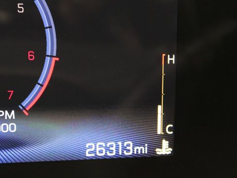 Used 2025 Chevrolet Trax LT image 39