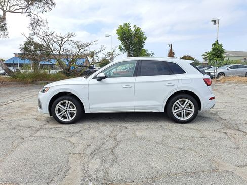 Used 2024 Audi Q5 e Premium w/ Convenience Package AWD/4WD image 8