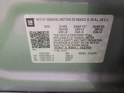 Used 2020 Chevrolet Trax LT w/ LT Convenience Package FWD image 33